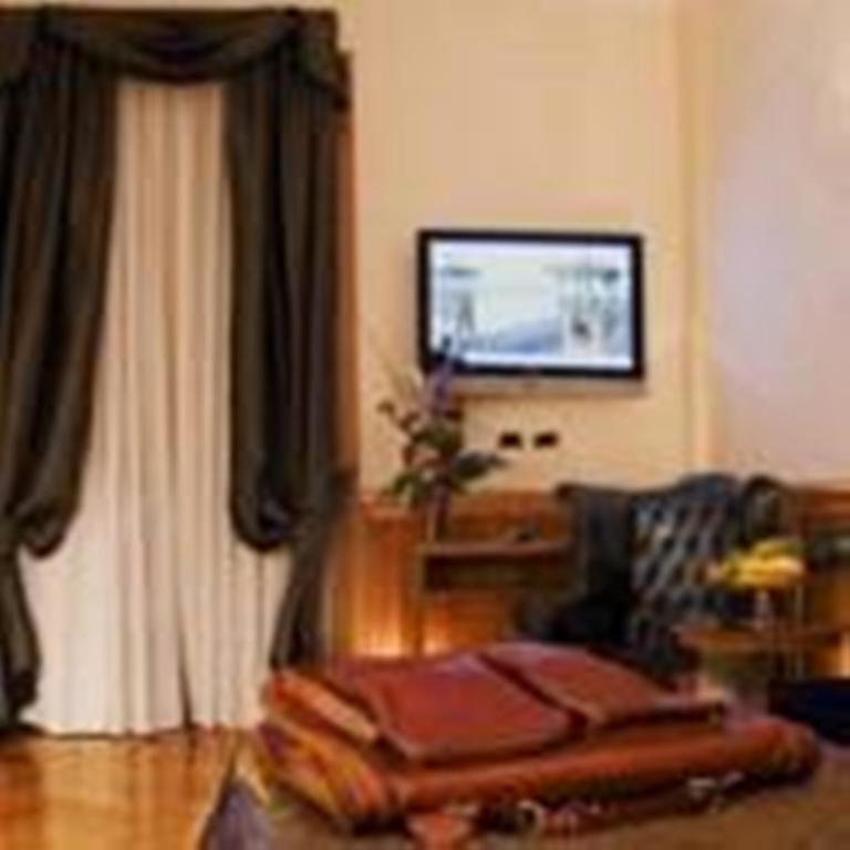 Affittacamere Relais Conte Di Cavour De Luxe