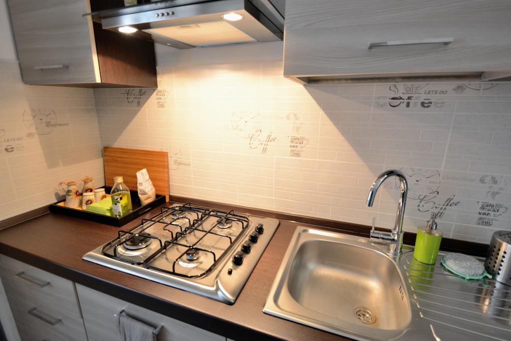 Whatshouse Pensión 3*