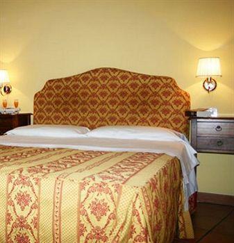 Hotel Canova 3*