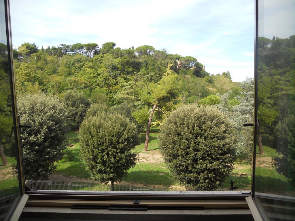 Liana 3* Roma