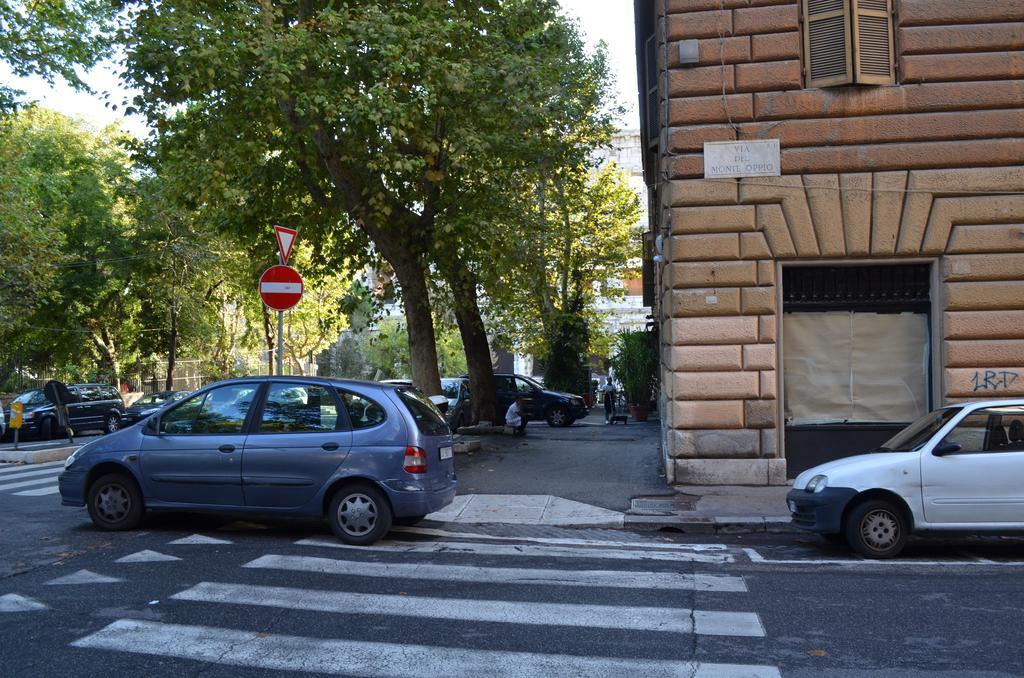 Domus Chiara Al Colosseo Apartamento Roma