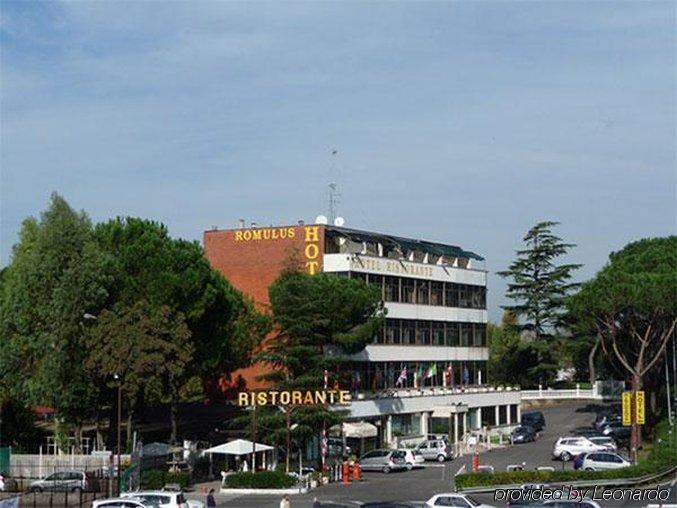 Romulus Hotell