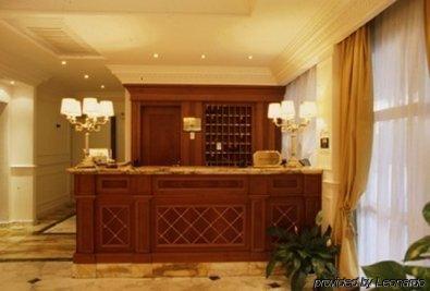 Sunrise Hotel Roma