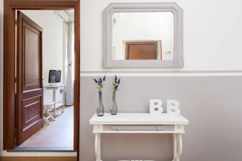 Domus Merulana Bed And Breakfast Acomodação com café da manhã 