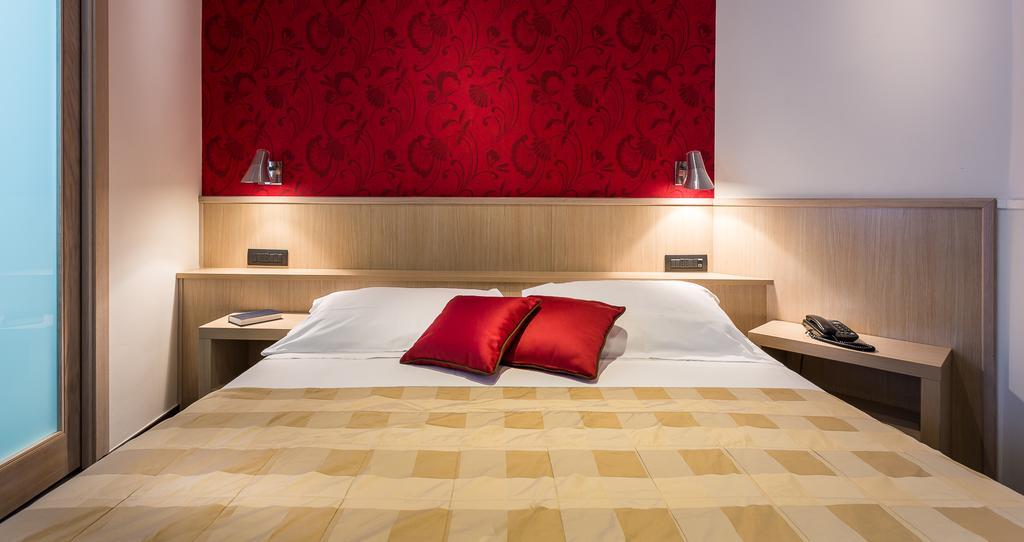De Petris Hotell