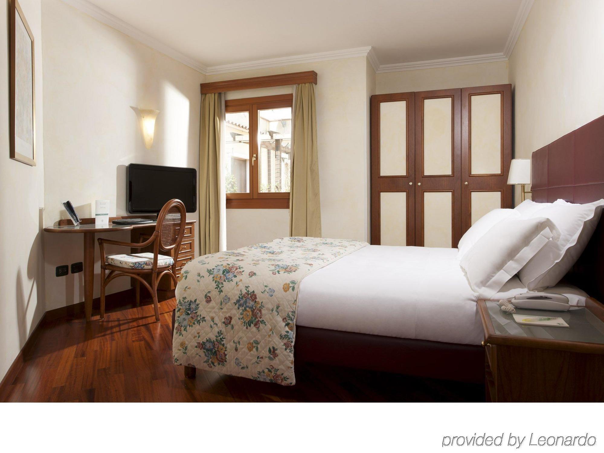 Eurogarden Hotell 3*