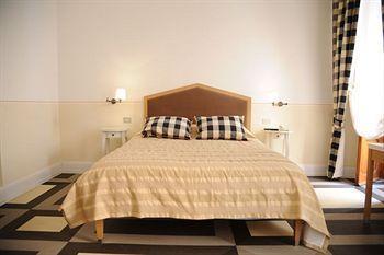 Piazza Di Spagna Prestige Gasthof 2*
