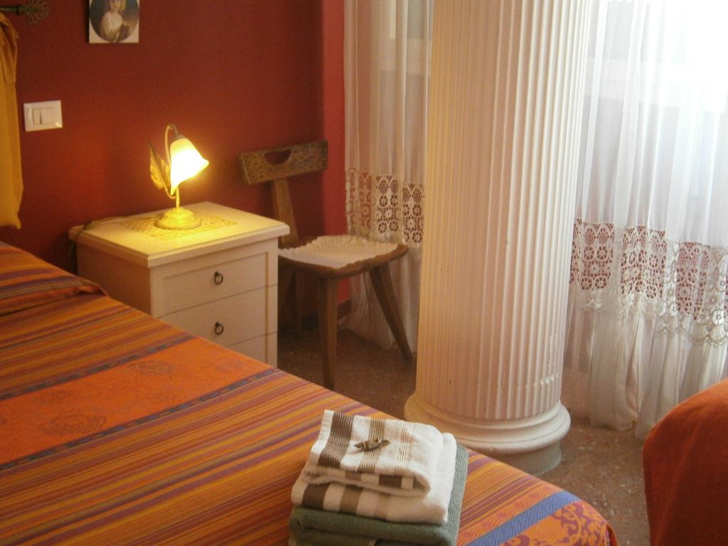 Bed & Breakfast Passeggiate Romane 2*