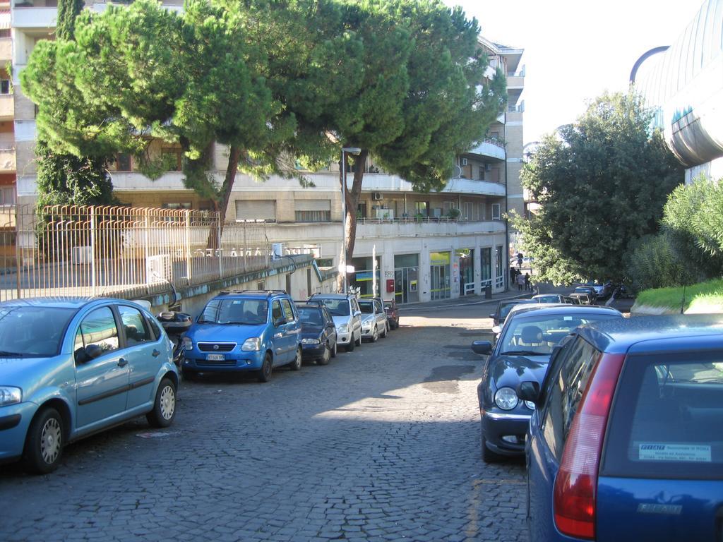 Alojamento de Acomodação e Pequeno-almoço Passeggiate Romane Roma