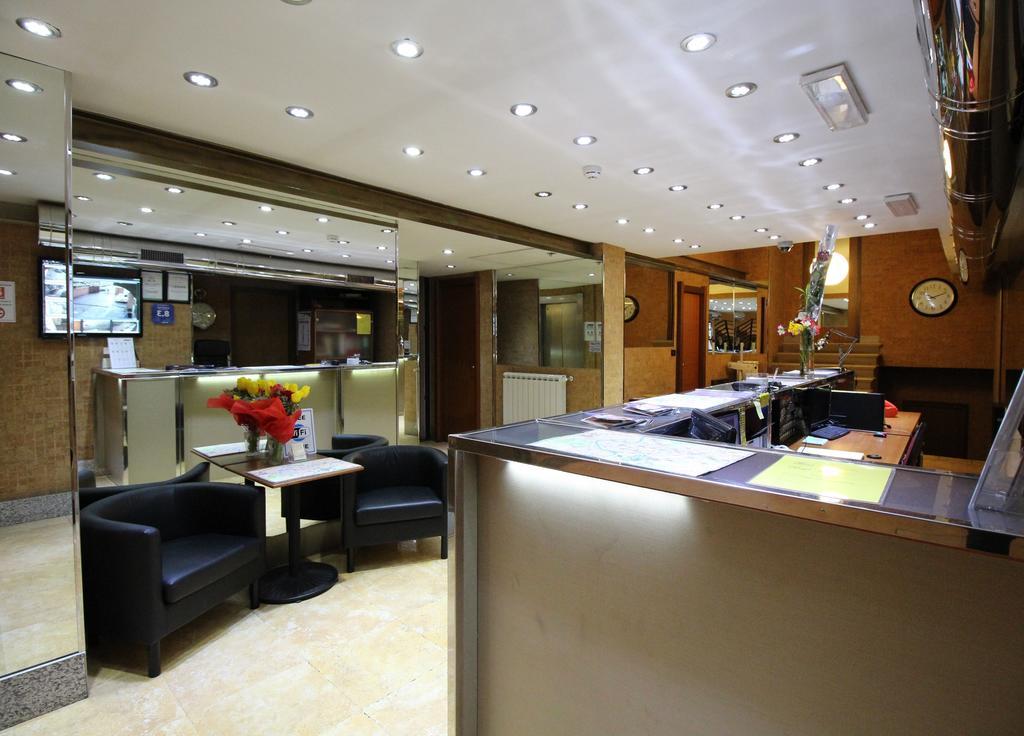 Candia Aparthotel 3*