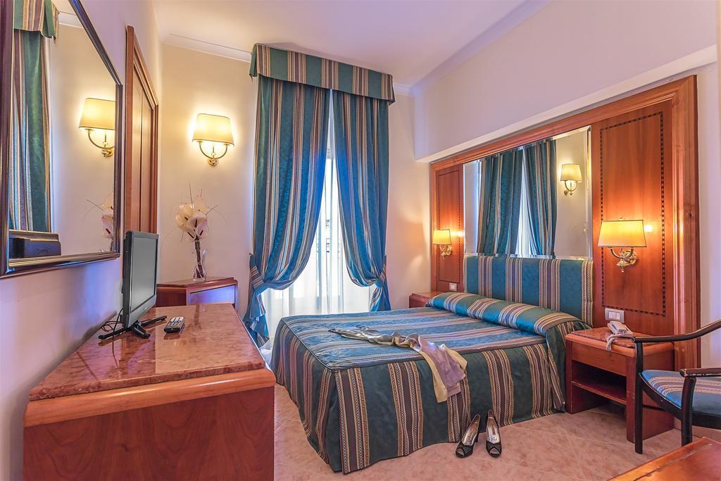 Hotel Raeli Floridia