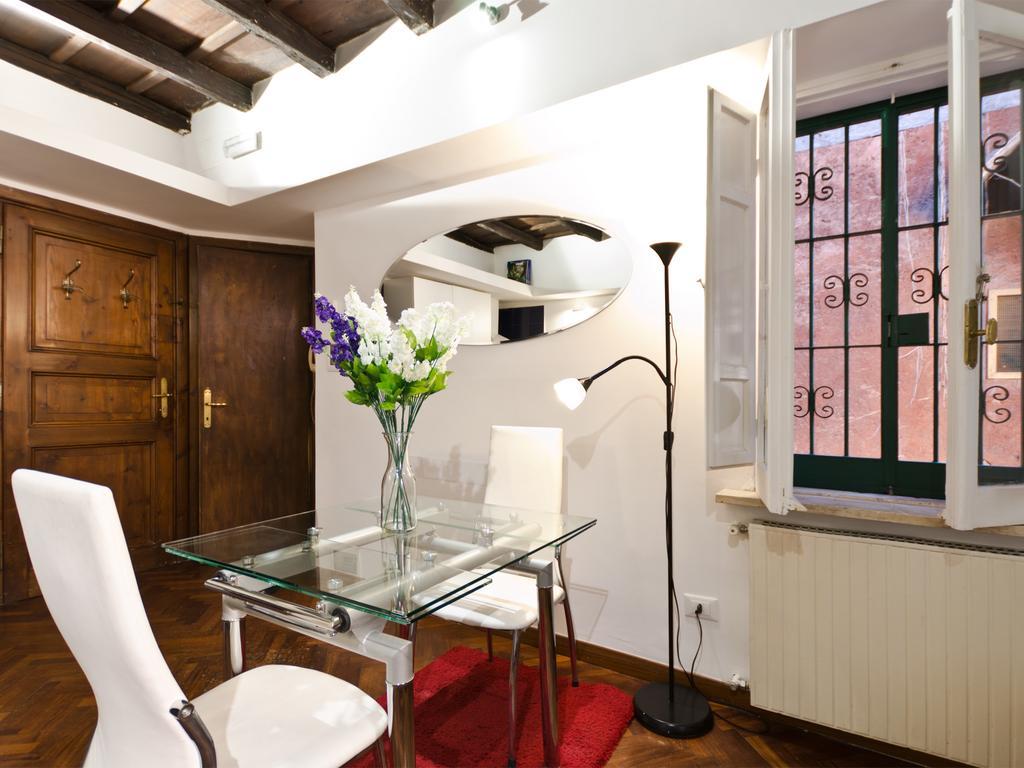 Rentopolis Vicolo Del Piede - Trastevere * Rom