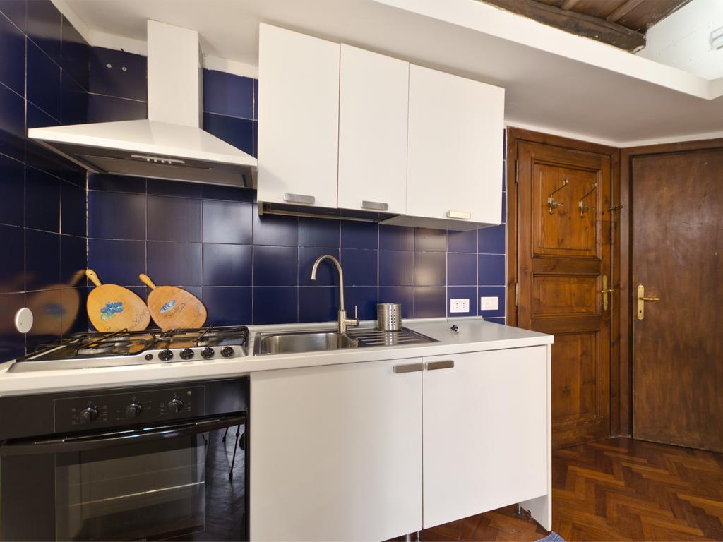 Rentopolis Vicolo Del Piede - Trastevere Apartment Rome