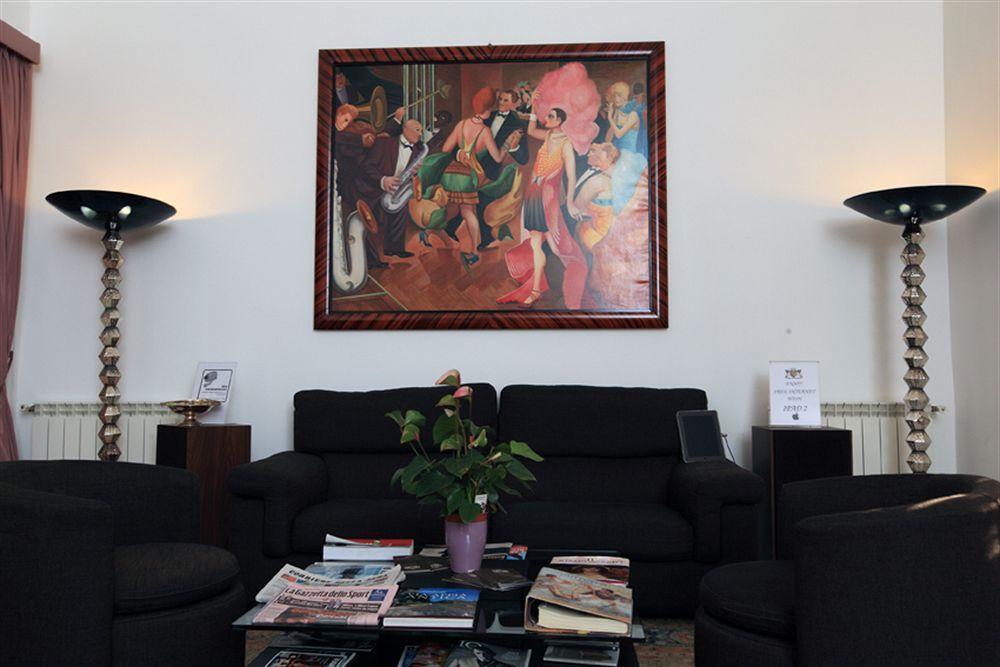 Pirandello Hotel 3*