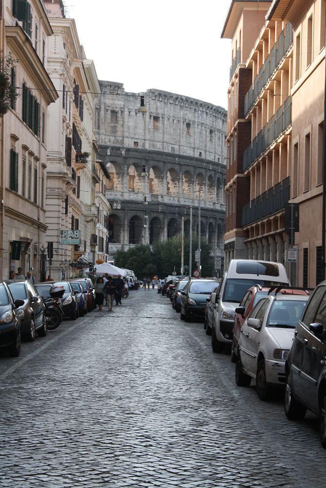 Colosseo 85 Roma