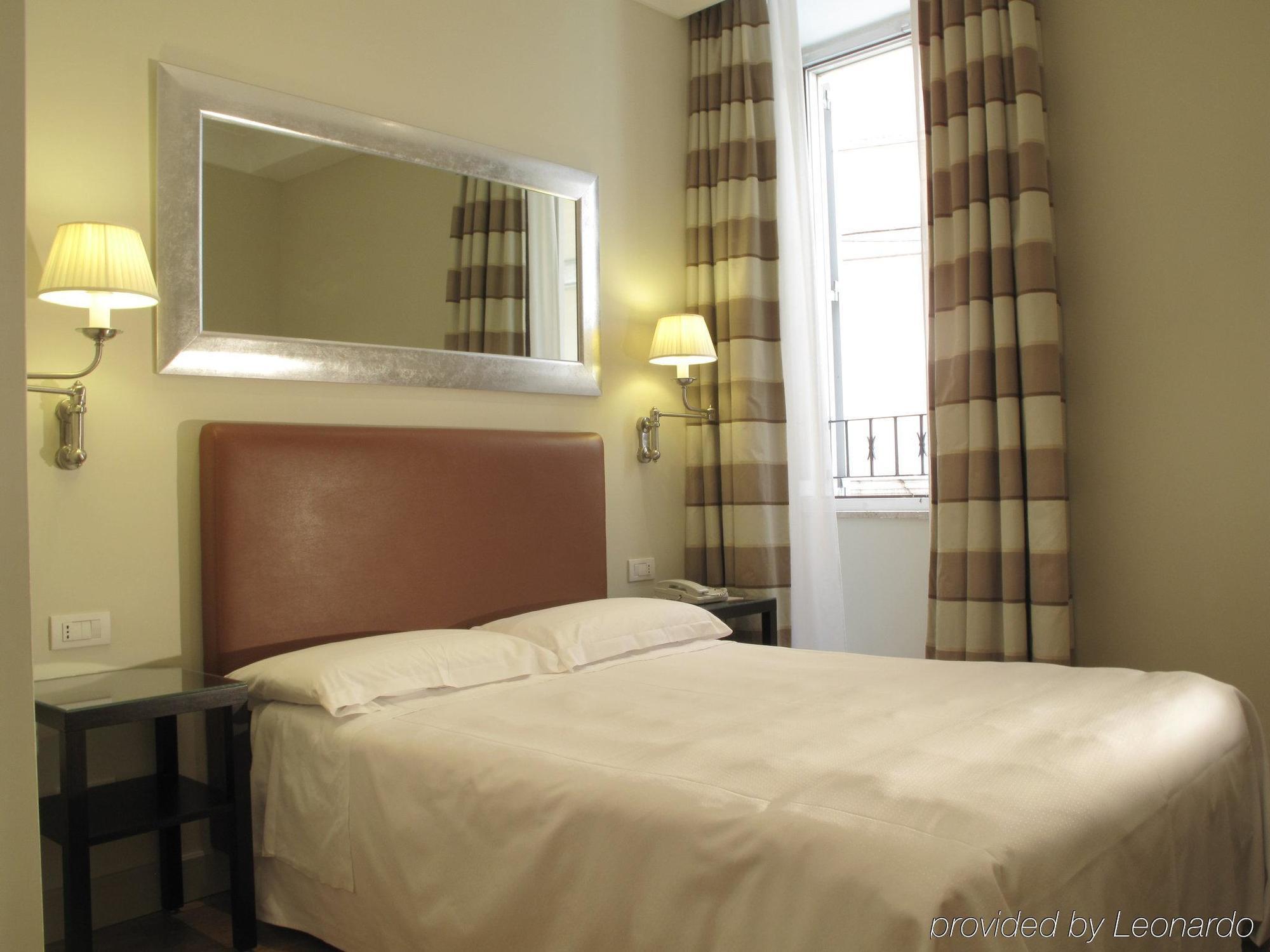 Hotel Santa Chiara 3*
