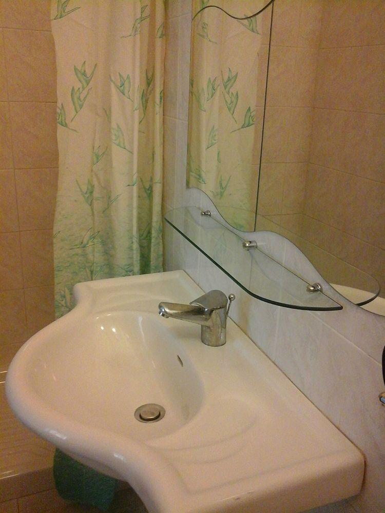 Merulana Star 3* Rome