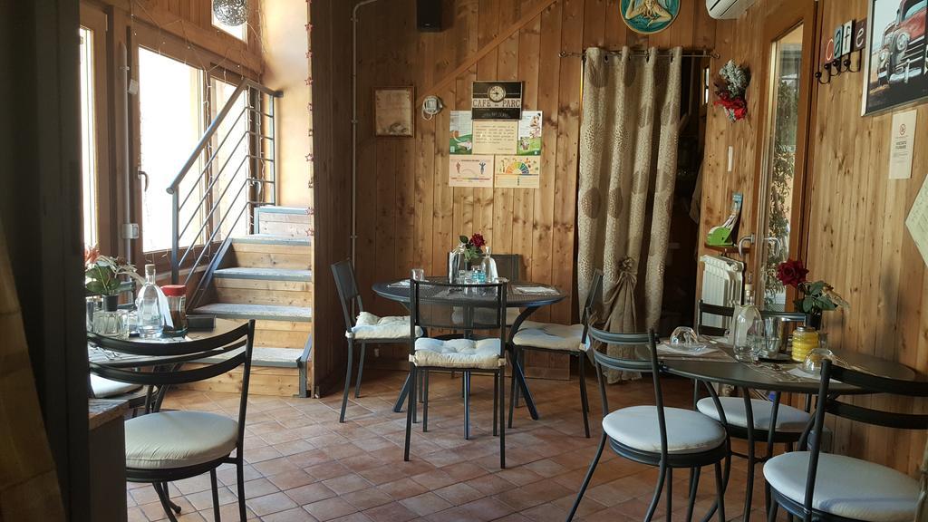 Alojamento de Acomodação e Pequeno-almoço Aurelia Garden Gold