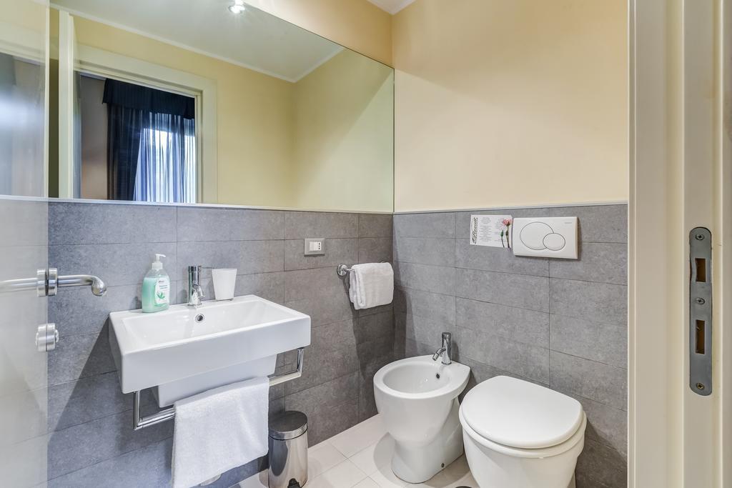 Rovati 3* Roma