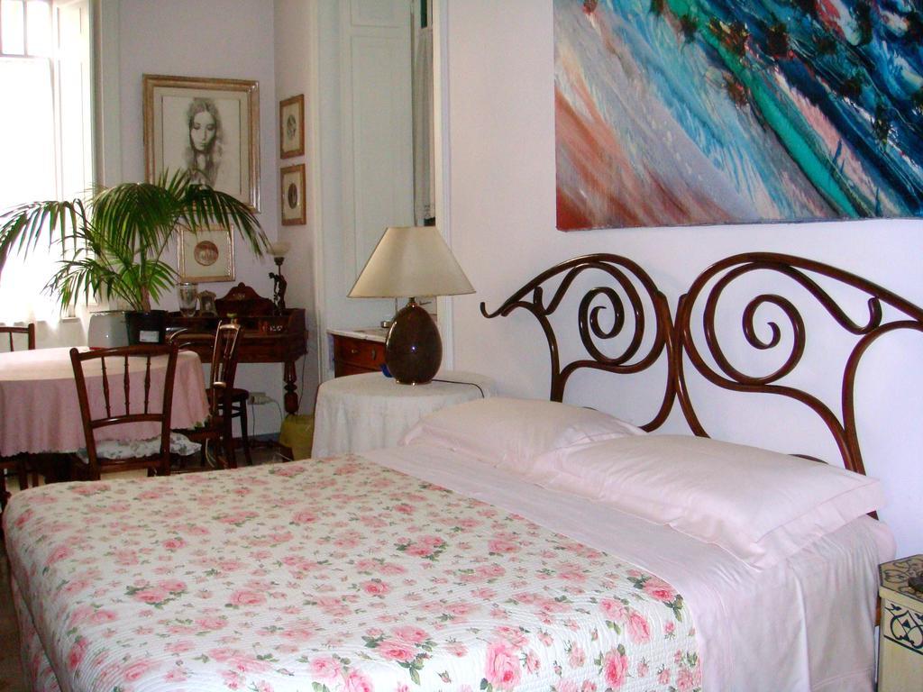 Cagliari House Bed & Breakfast Roma