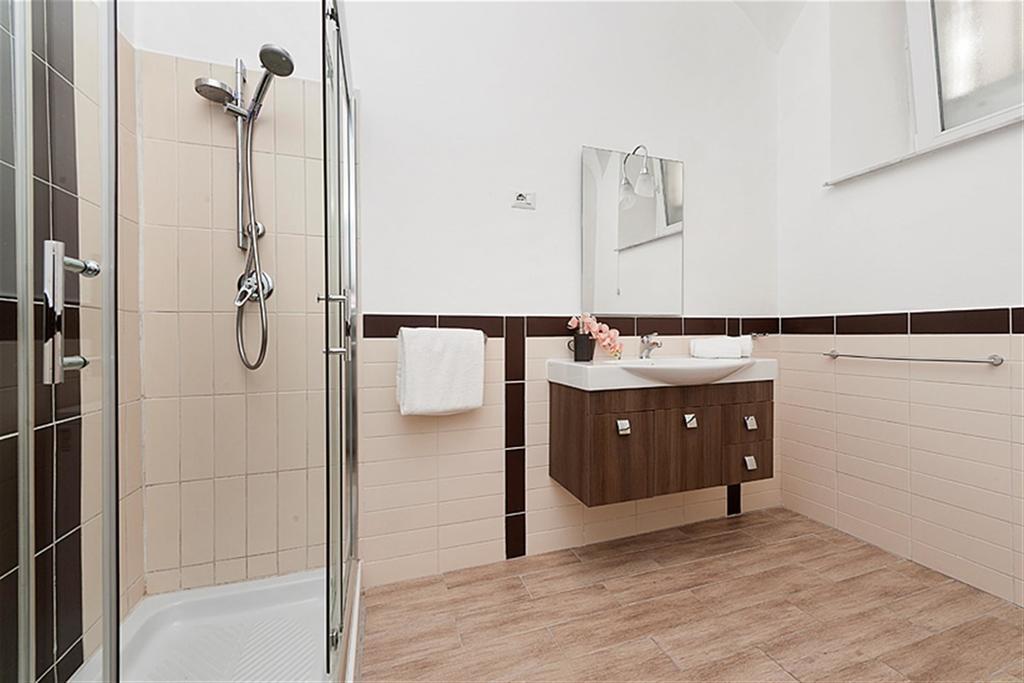 Apartment Friendly Rentals Amour