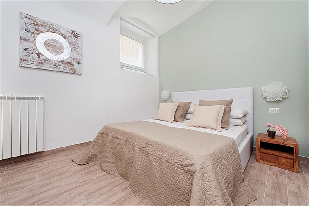 Friendly Rentals Amour