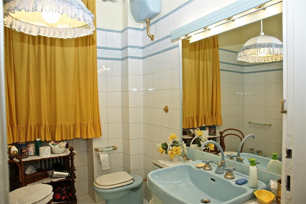 Cagliari House Alojamento de Acomodação e Pequeno-almoço *