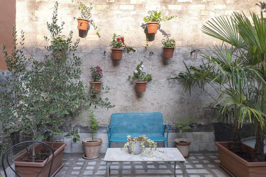 Colosseum Garden Rom