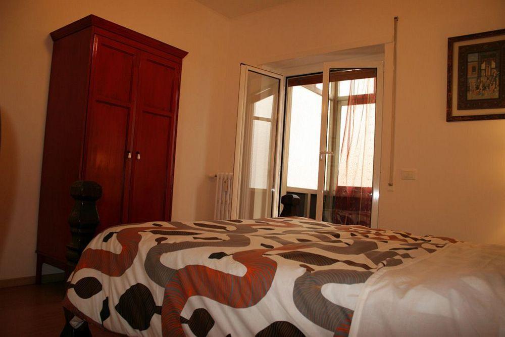 At Bed & Breakfast 2*