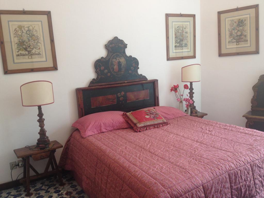 Domus Antonella A Trastevere Leilighet *