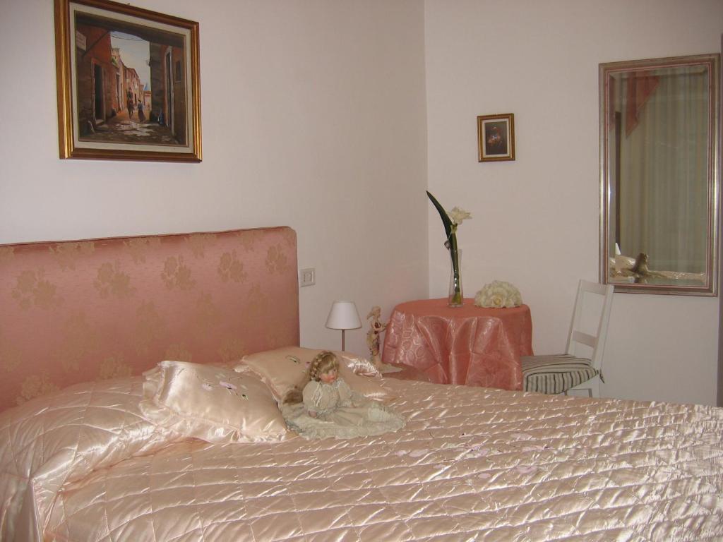 Emily House Bed & Breakfast 3*
