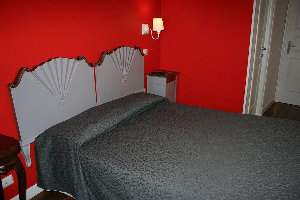 Sotto La Cupola 3* Rome