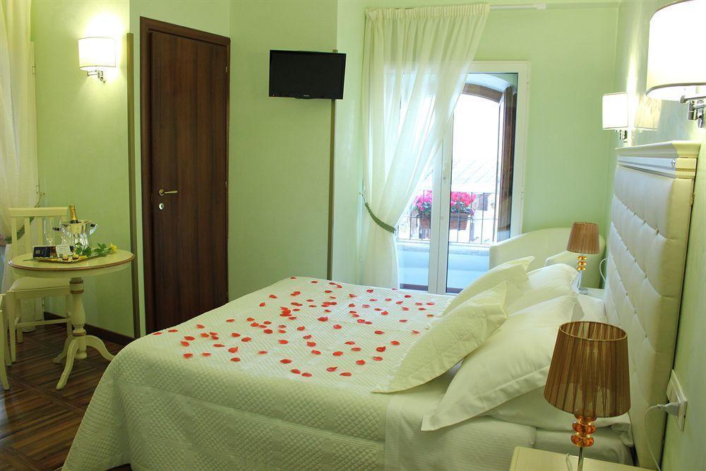 Navona Guest house