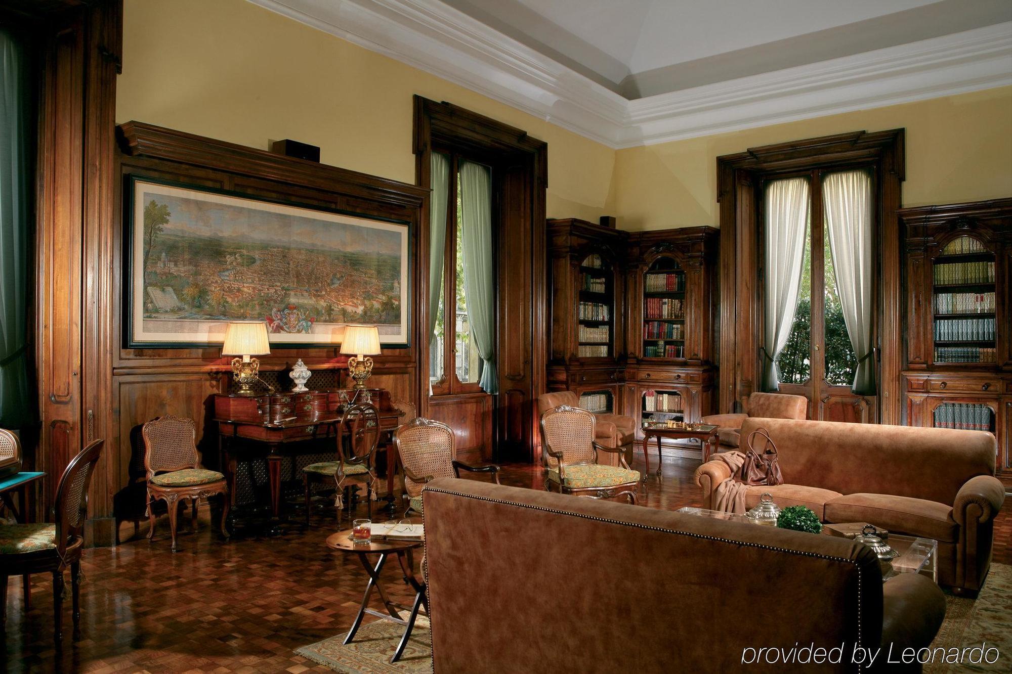 Spalletti Trivelli - Small Luxury Of The Word 5*