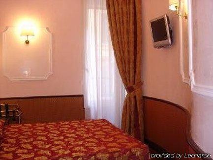 Re Luxury 3*