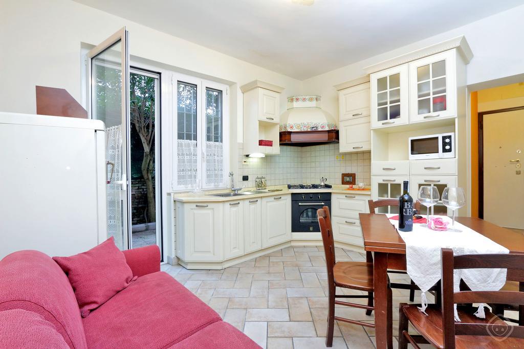 Appia Park Apartment *