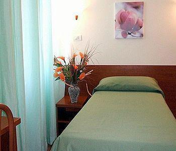 San Daniele Bundi House Affittacamere Roma