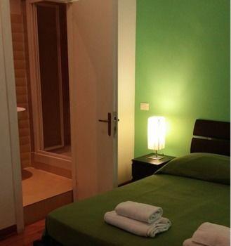 Gjestgiverier Lucky Domus Roma