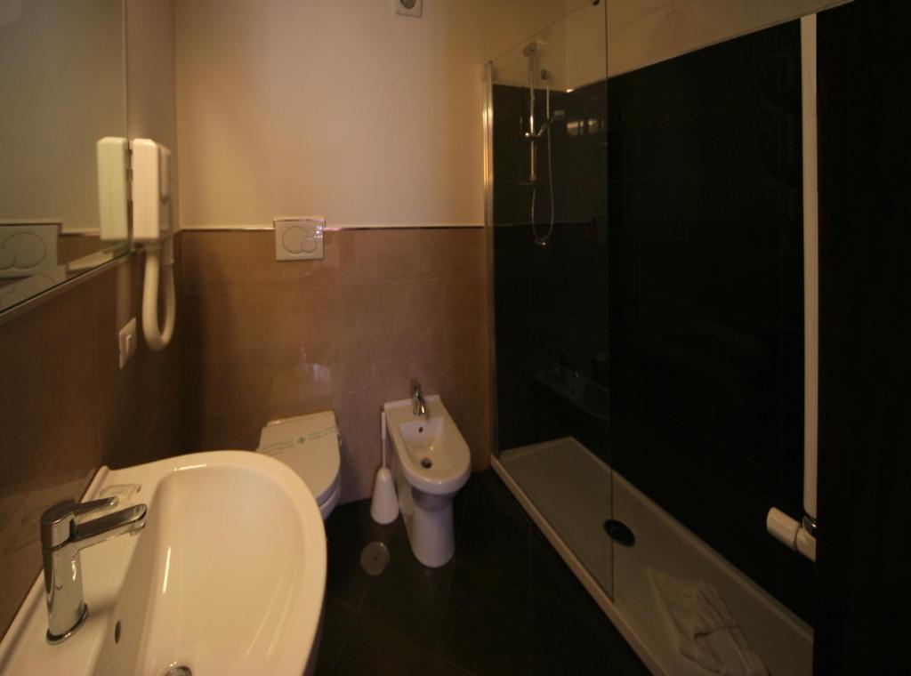 Saturnia Hotell 2*