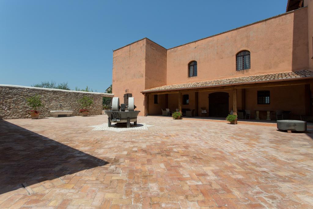 Tenuta Colfiorito * Roma