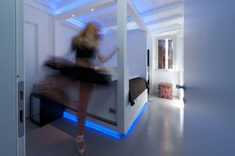 Irooms - Spanish Steps