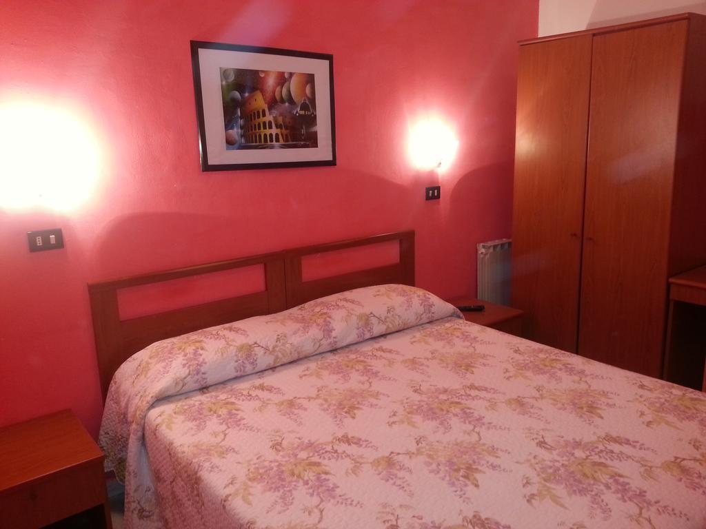 Hotell Roxena House *