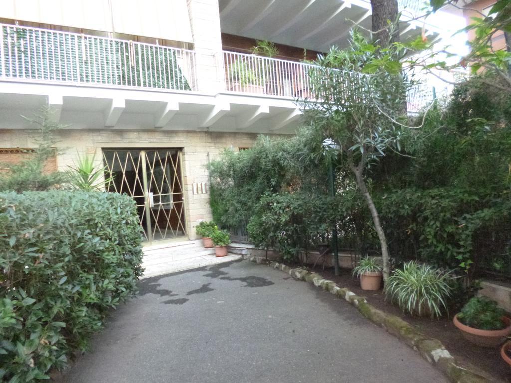 Appia Apartment