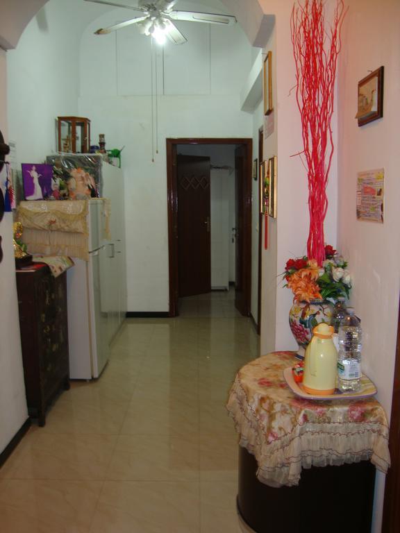 Alojamento de Acomodação e Pequeno-almoço Qindajie House Roma