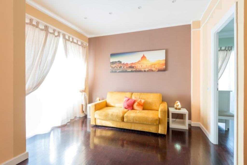 Longhi Holidays House * Roma