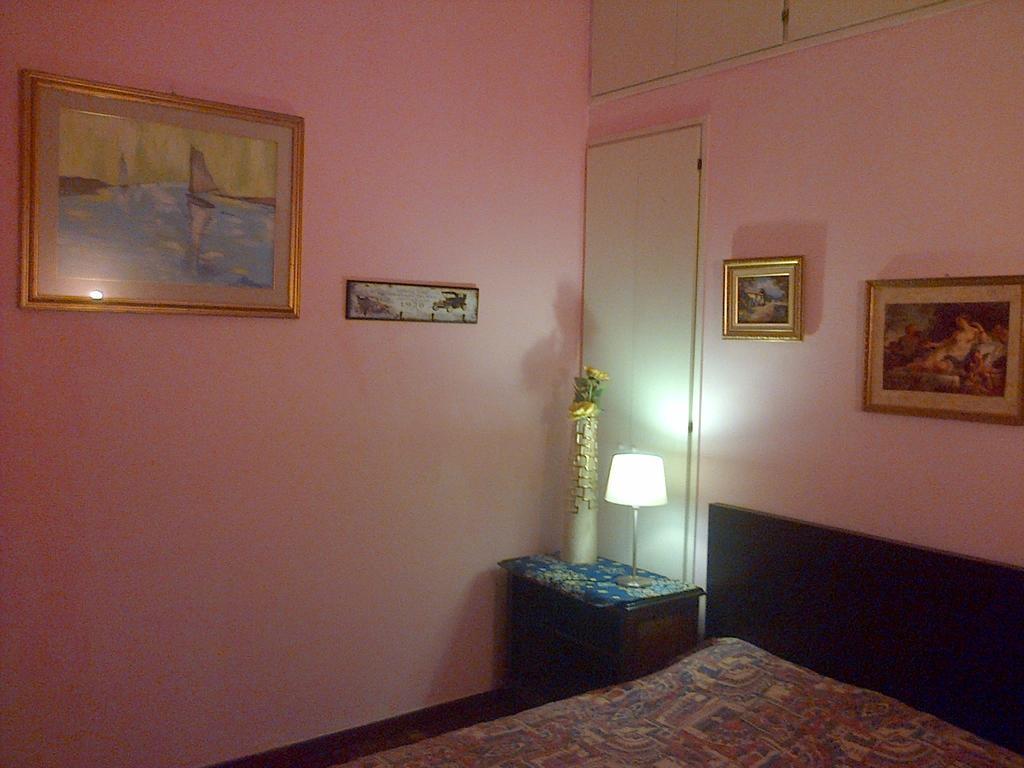 Hostal Hard Rock *