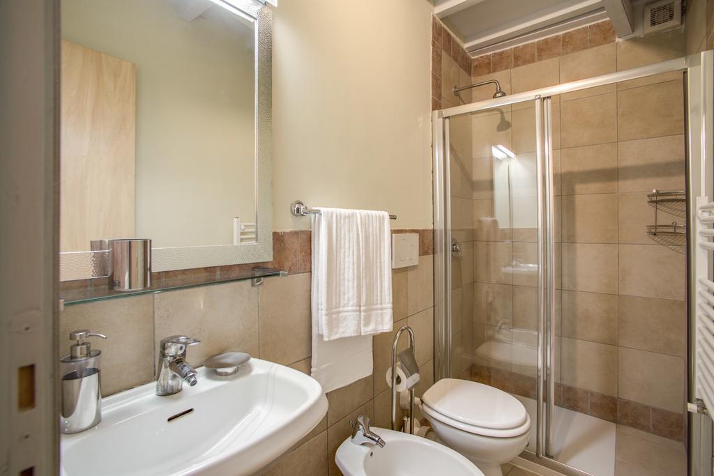 Three Bedroom Campo Dei Fiori * Roma