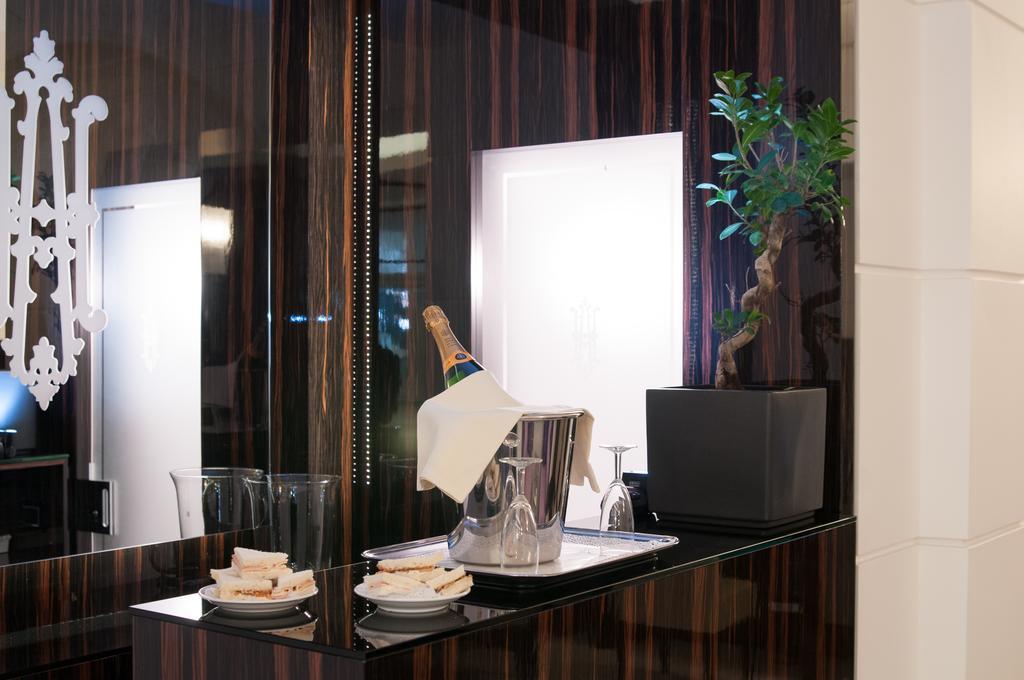 Alexandra Hotel 3*