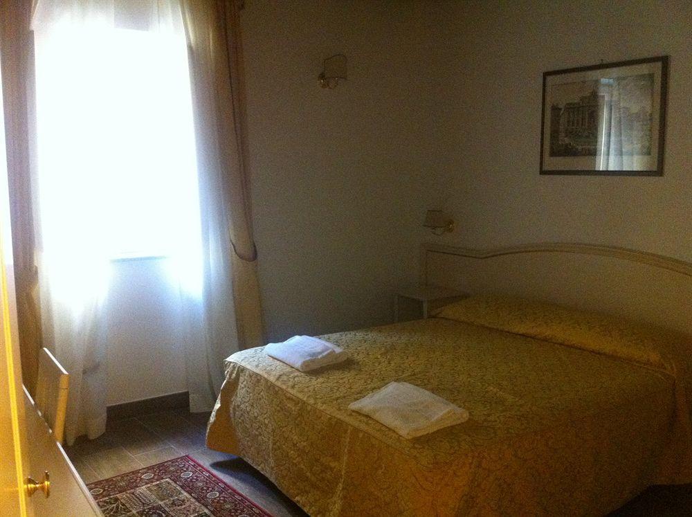 Pantheon Bed & Breakfast *