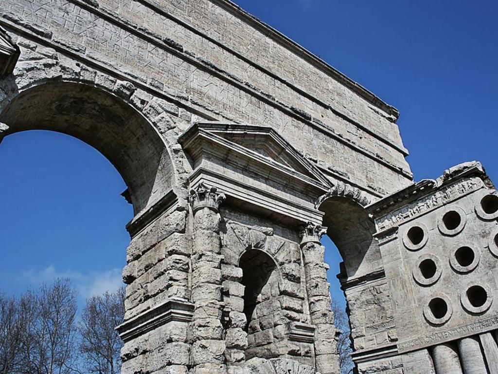 Porta Maggiore Gh Locazione Turistica Casa de hóspedes